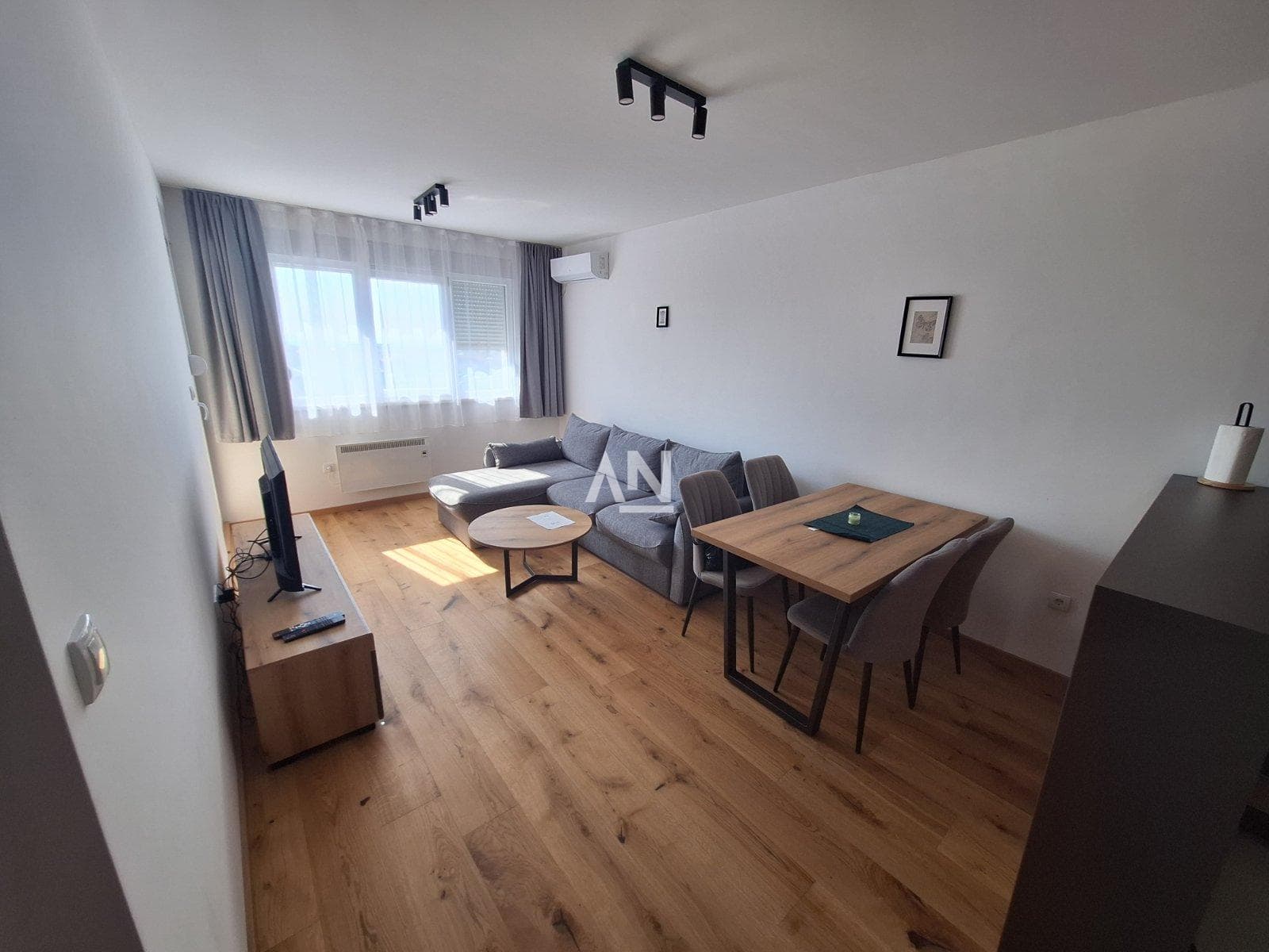 IMG-f5ae37cdf1b1c9bab56e741f67339158-V