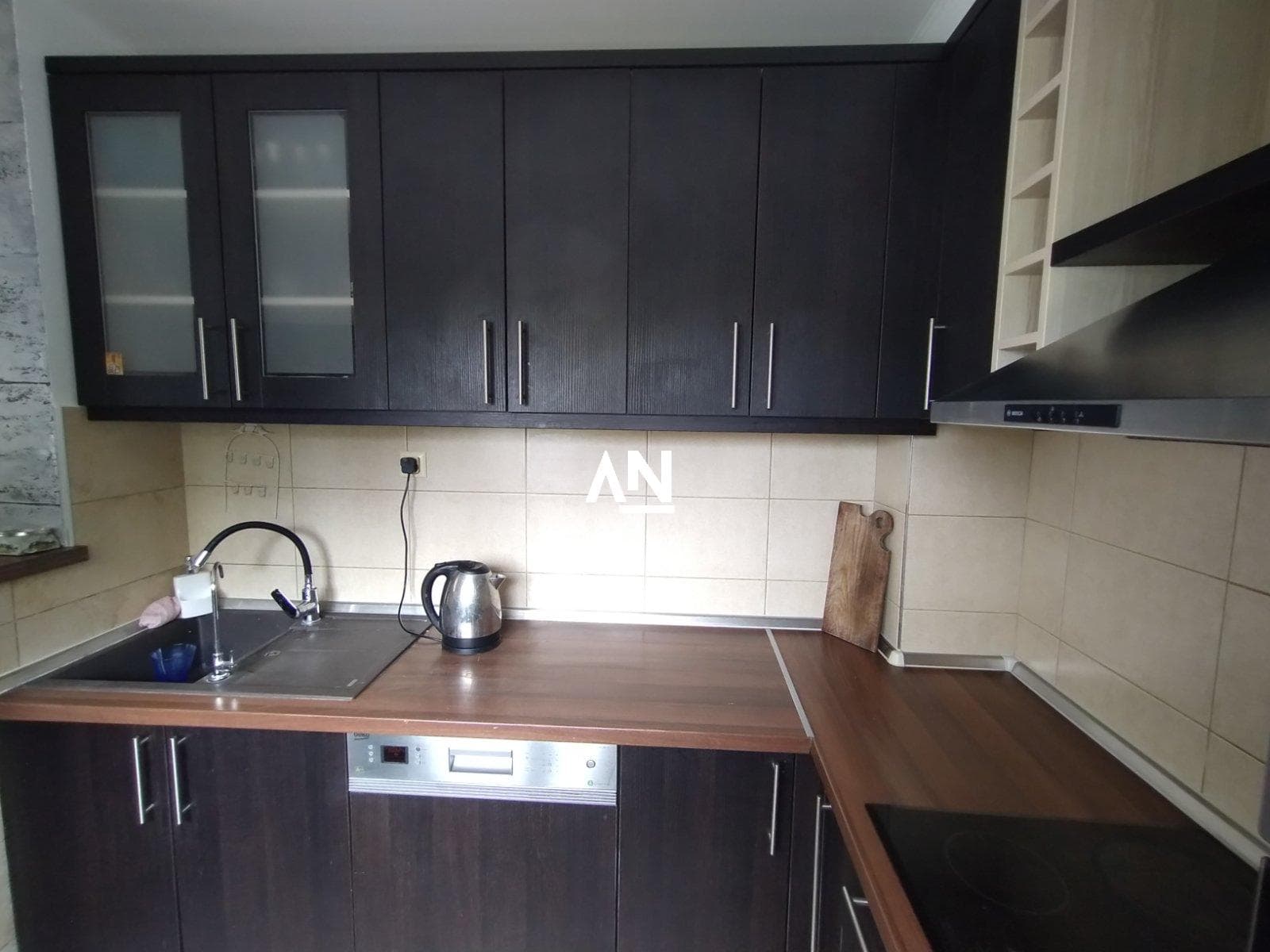 IMG-1505eeea97273cef095a13f4ec1b014f-V