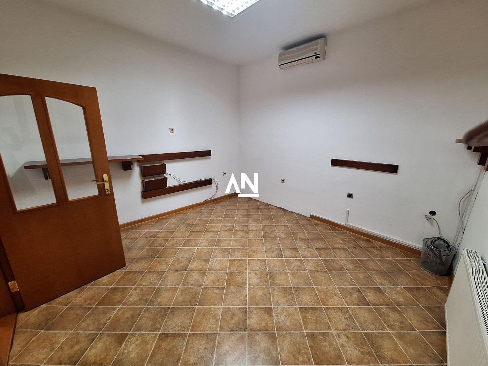 IMG-1c003f5e8735ea943518afff0323615d-V