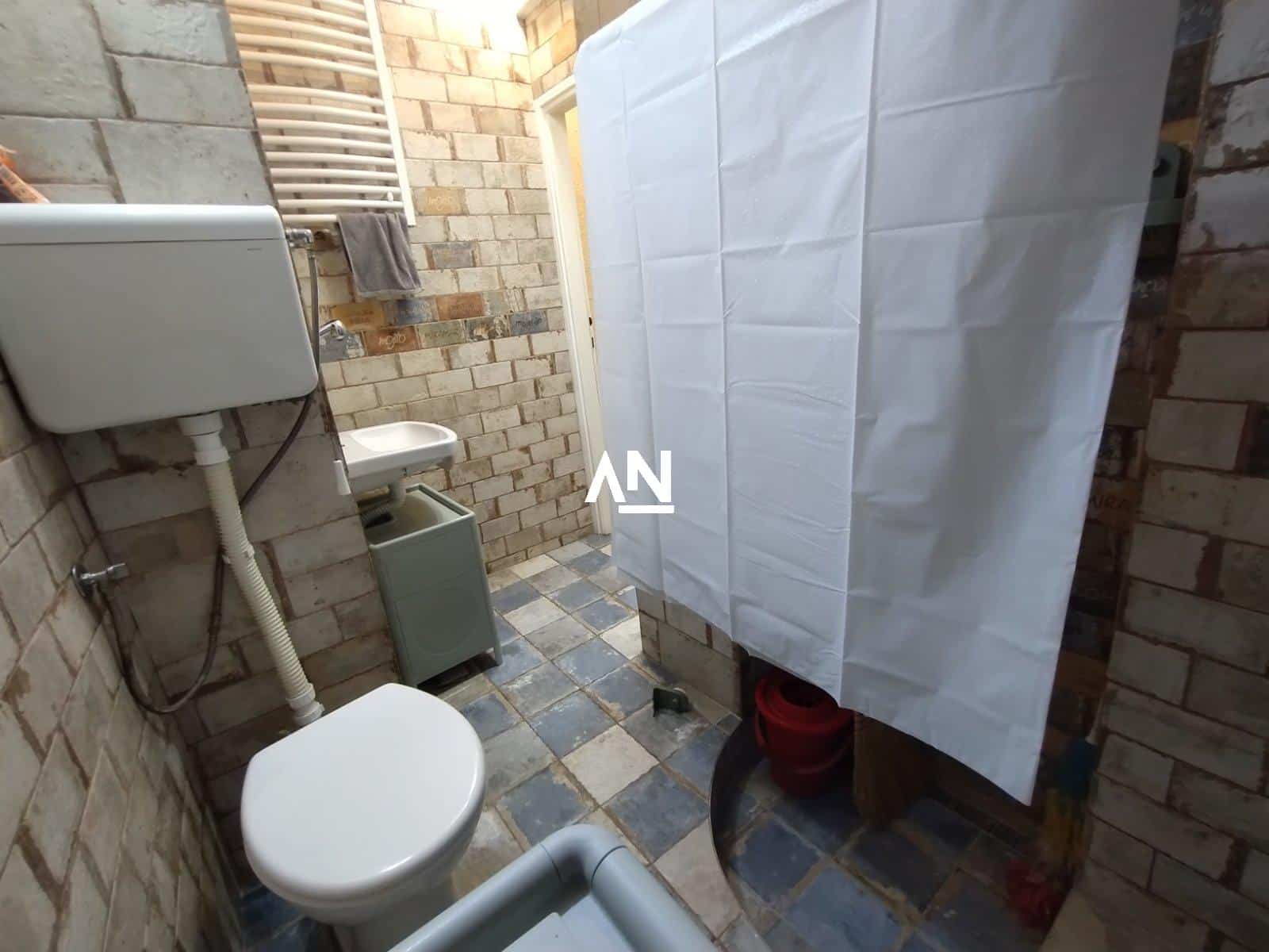 IMG-23a6c6a98800aa8f8b861b03823843e7-V