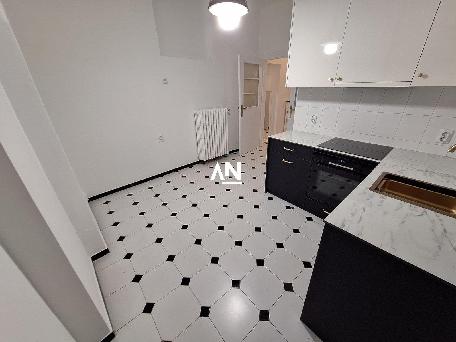 IMG-43502b24d65388b805c9192f3affa136-V