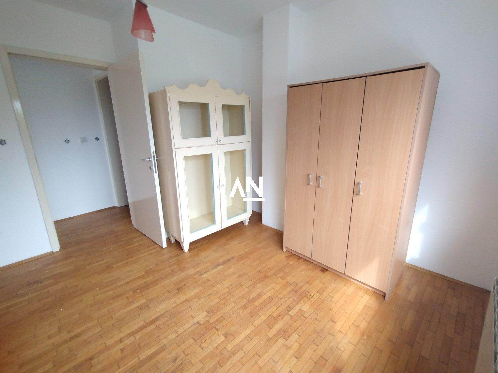 IMG-4acbbfdbeef70ca8d0f7d252139bd4db-V