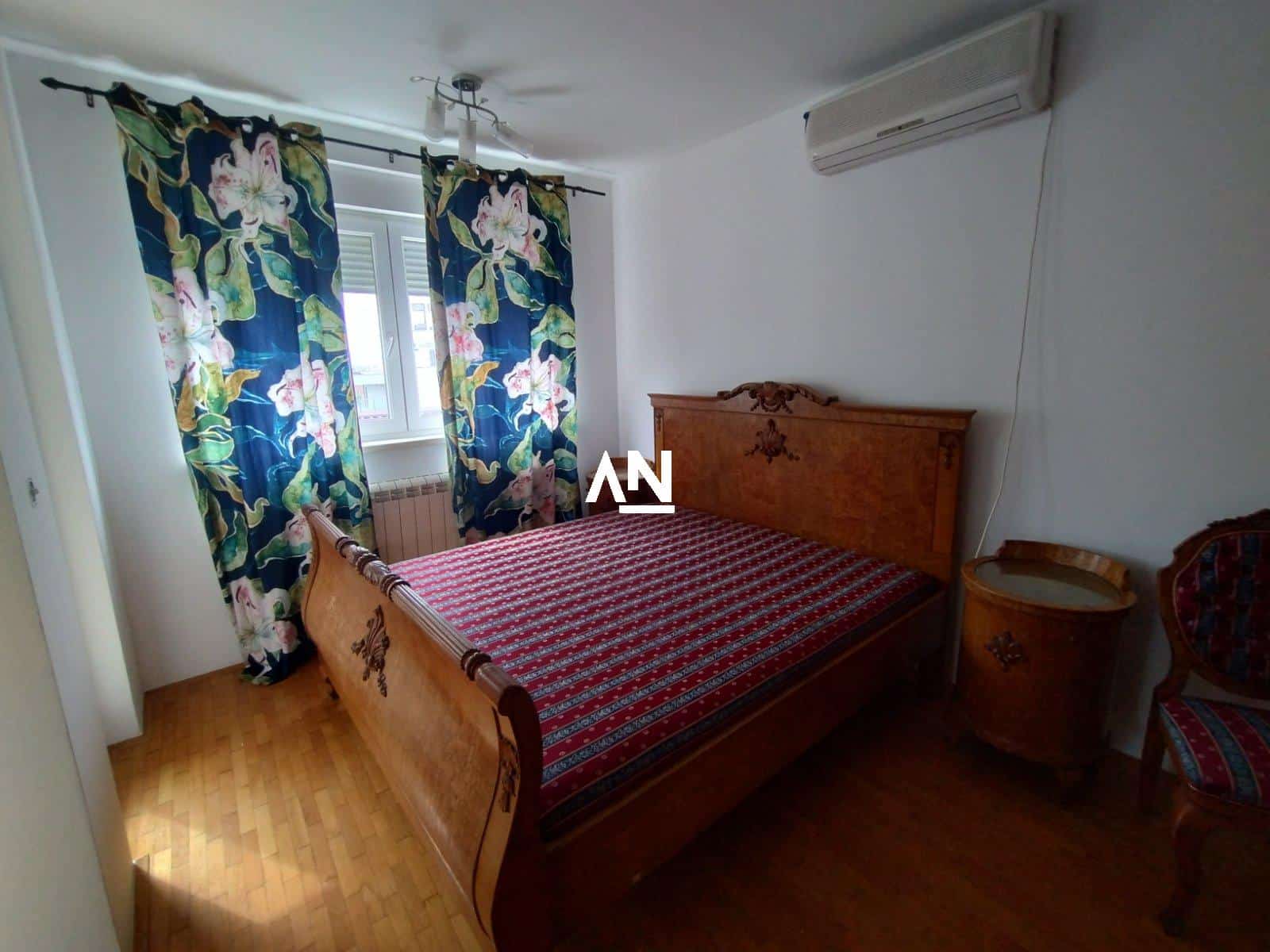 IMG-5cf997a89b9a52e39fb7b1ce605b3f01-V