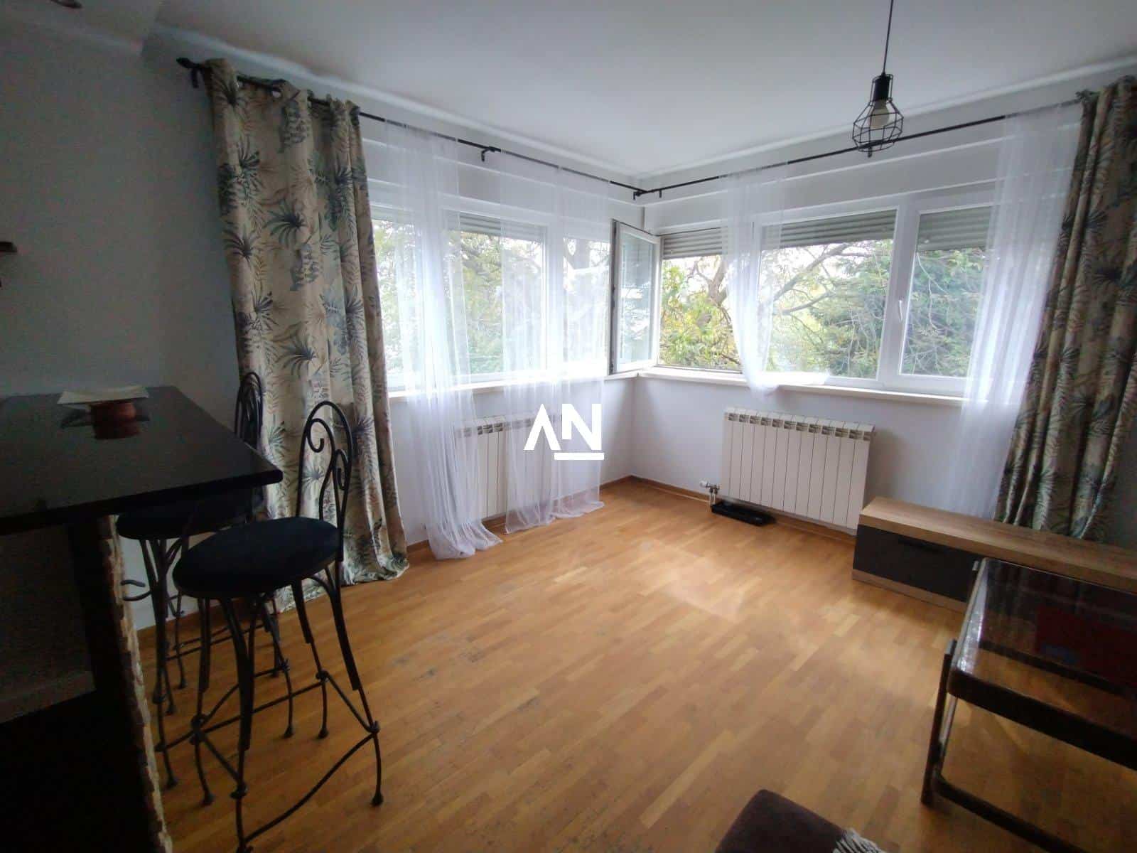 IMG-727ee5300845b9781540f682880515c4-V