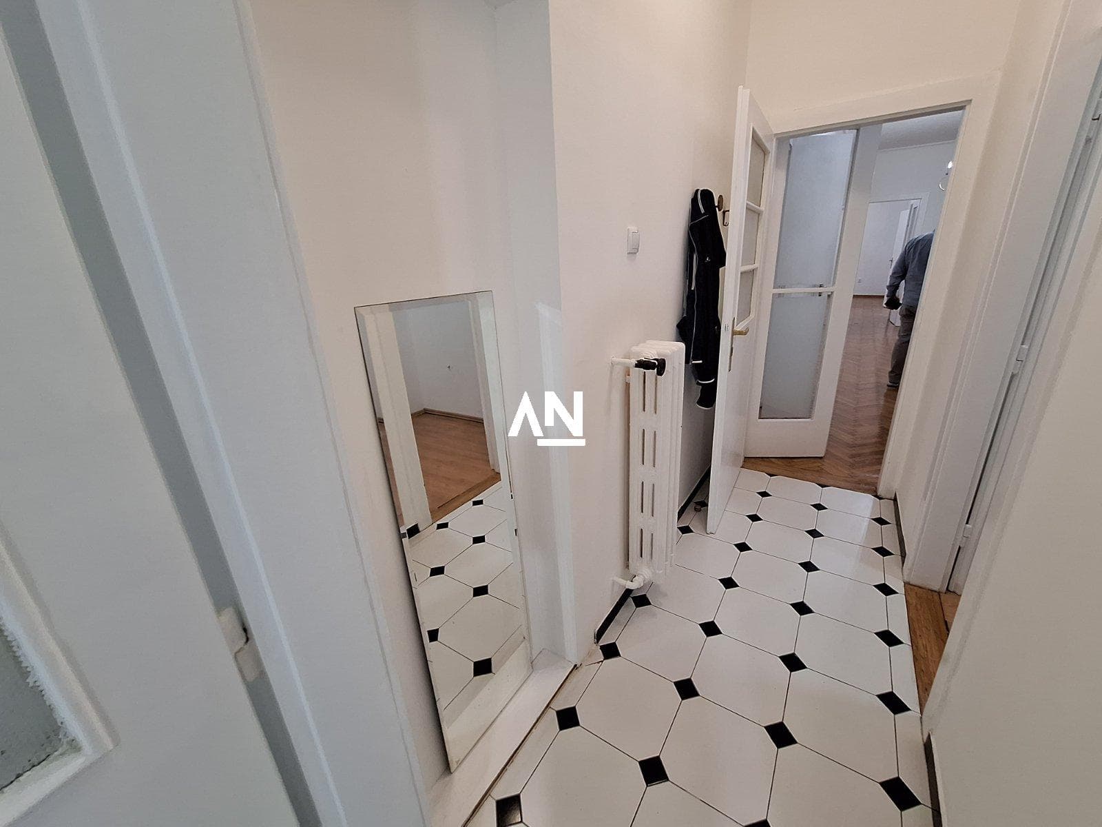 IMG-83690264e249faa7867000aa1363403a-V