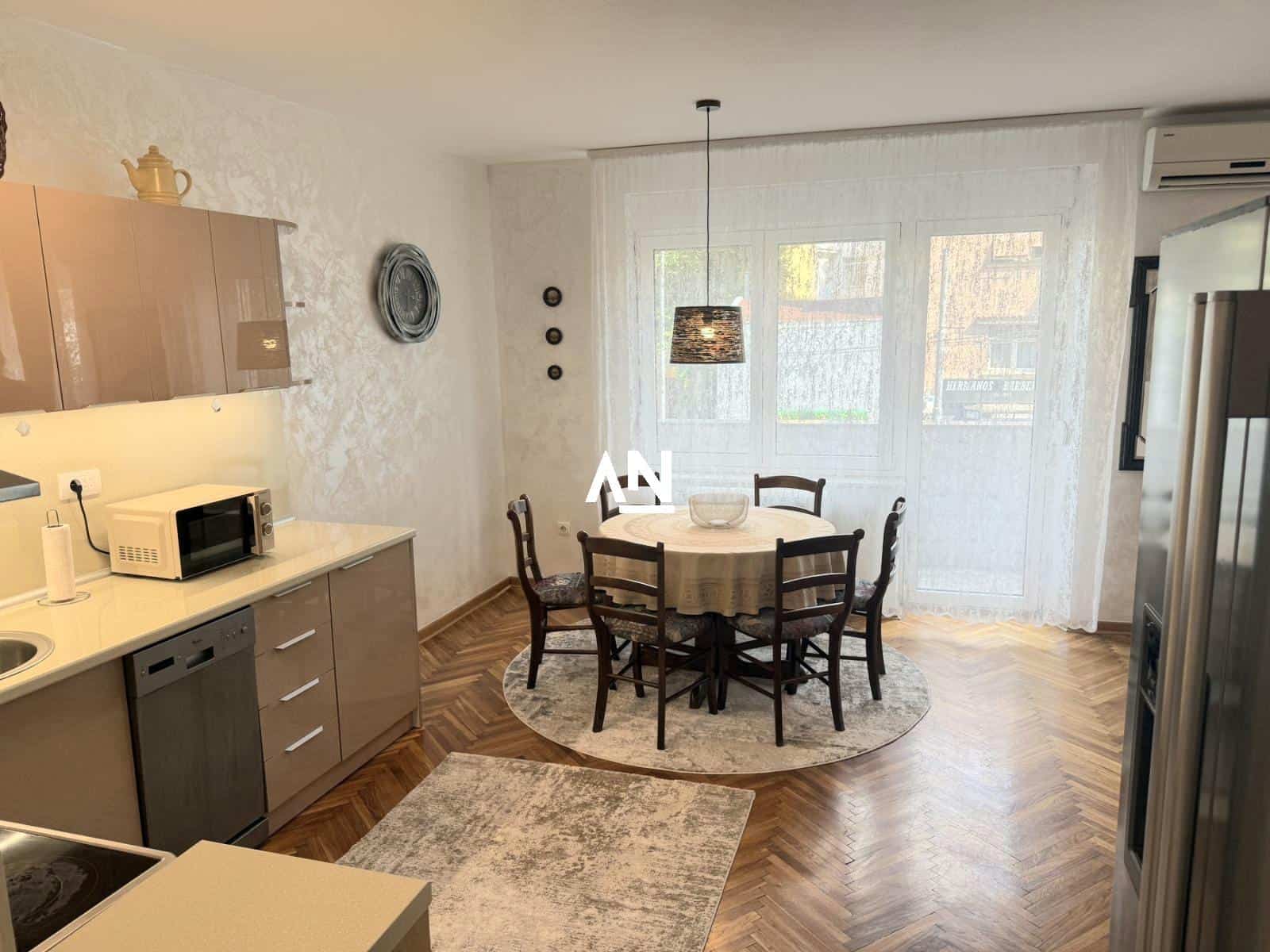 IMG-98e26236e5d42f344ce10b1cdea376ce-V