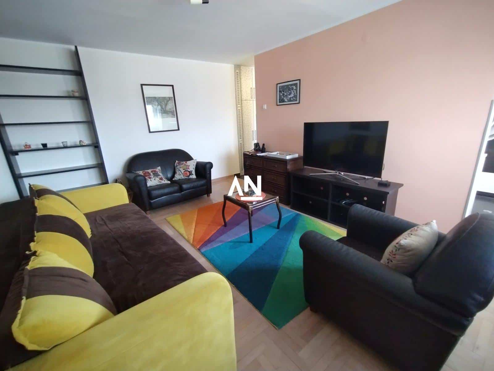 IMG-9918cf3c210ff0c17d4af708c3c88e12-V