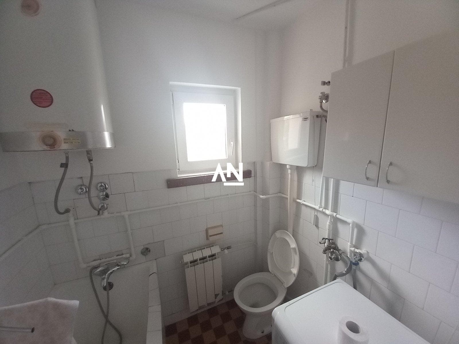 IMG-b0a8633c94ed84729e6c88cd32cd1e04-V