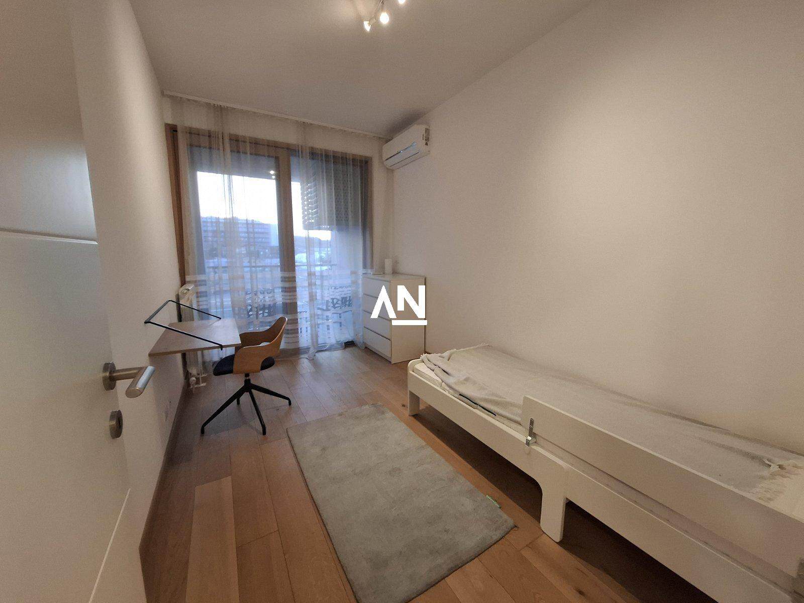 IMG-b9a5a37527a2ce22776995690b2b756e-V