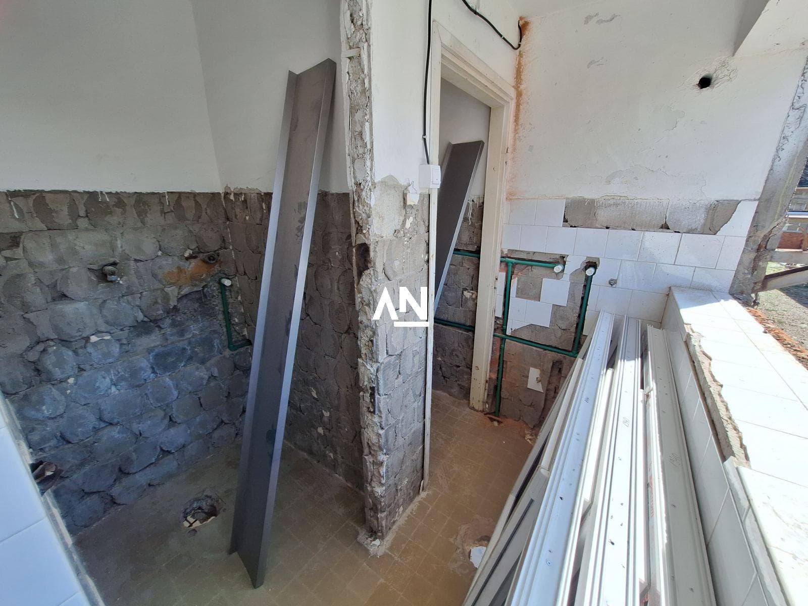 IMG-c309a1e0a6eeb5705db78db953e6c58c-V