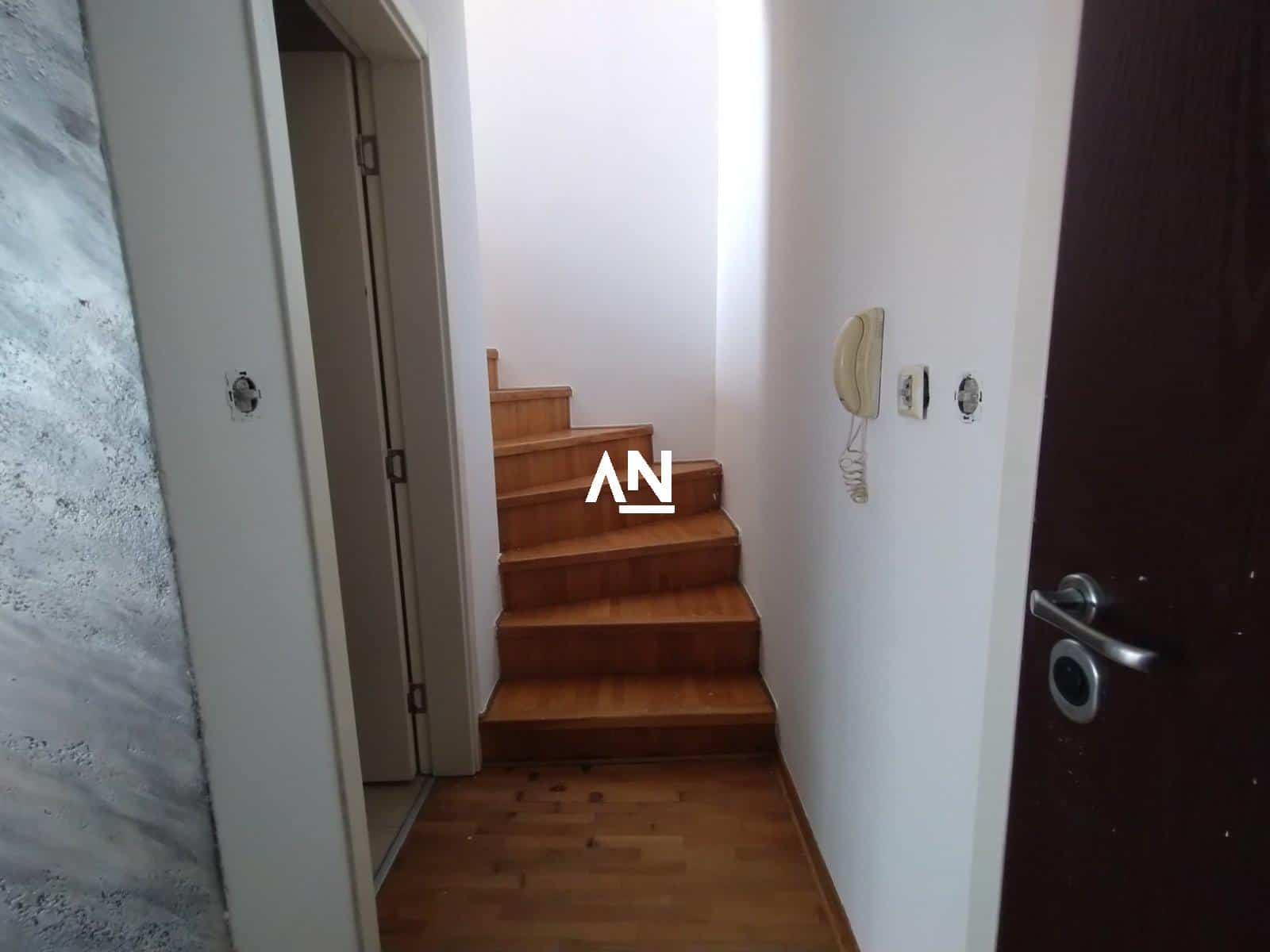 IMG-ce8bee8dbc60fb85a7e6088497814289-V