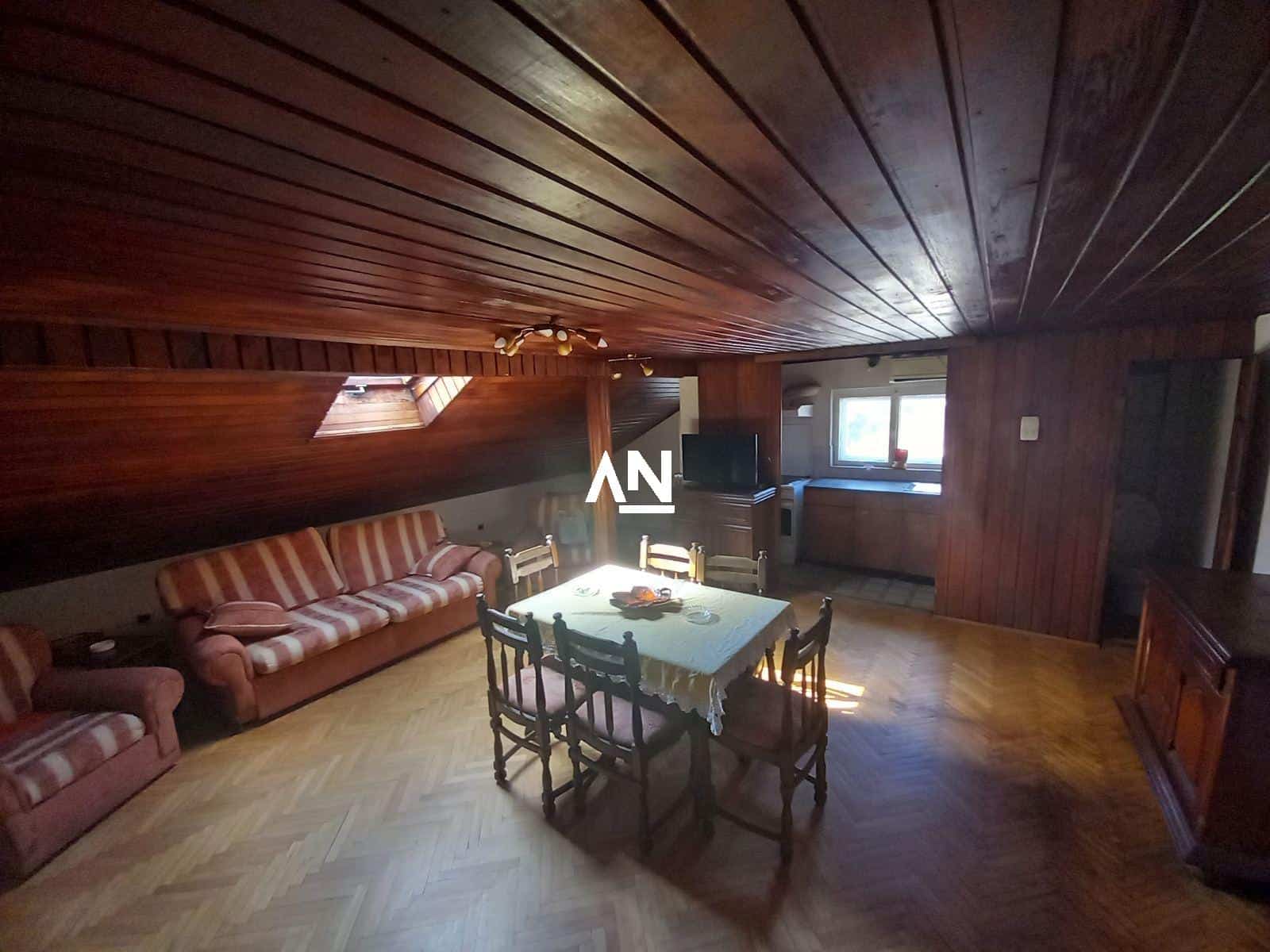 IMG-e2c43169acc4889ba414ccec48394409-V