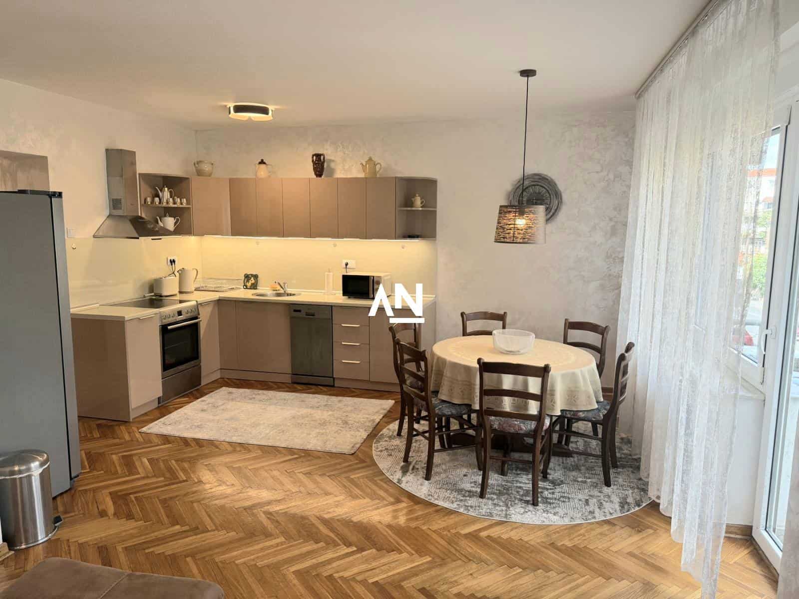 IMG-e586127a1ec20d5893a50bc8c2dd2c8a-V