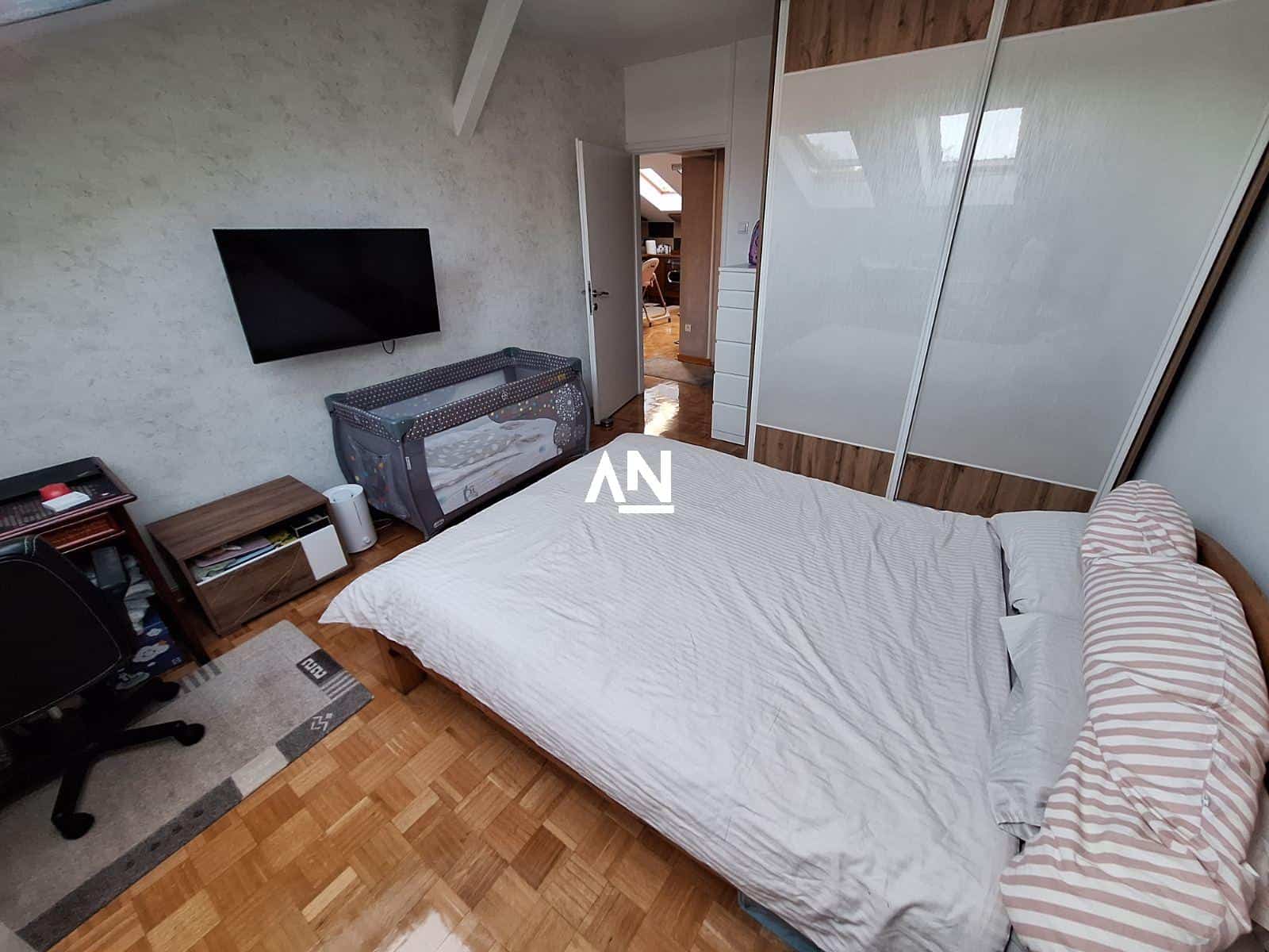 IMG-f366f13c501e0610200f2f09ad566eb4-V