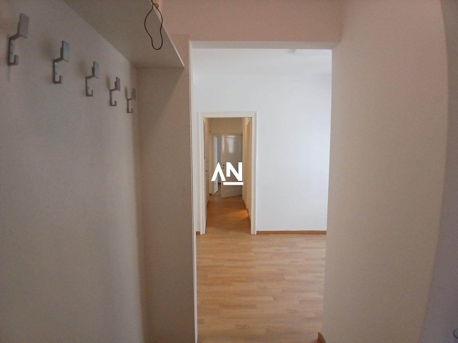 IMG-eeac436a4bc62a765e421e6b48020ea1-V
