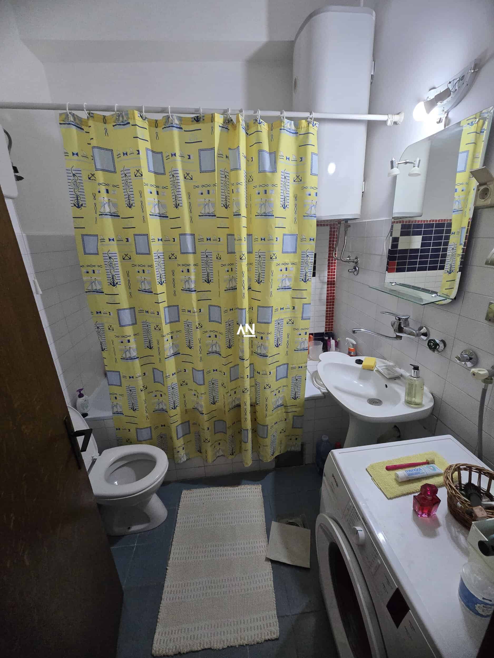 1000027934