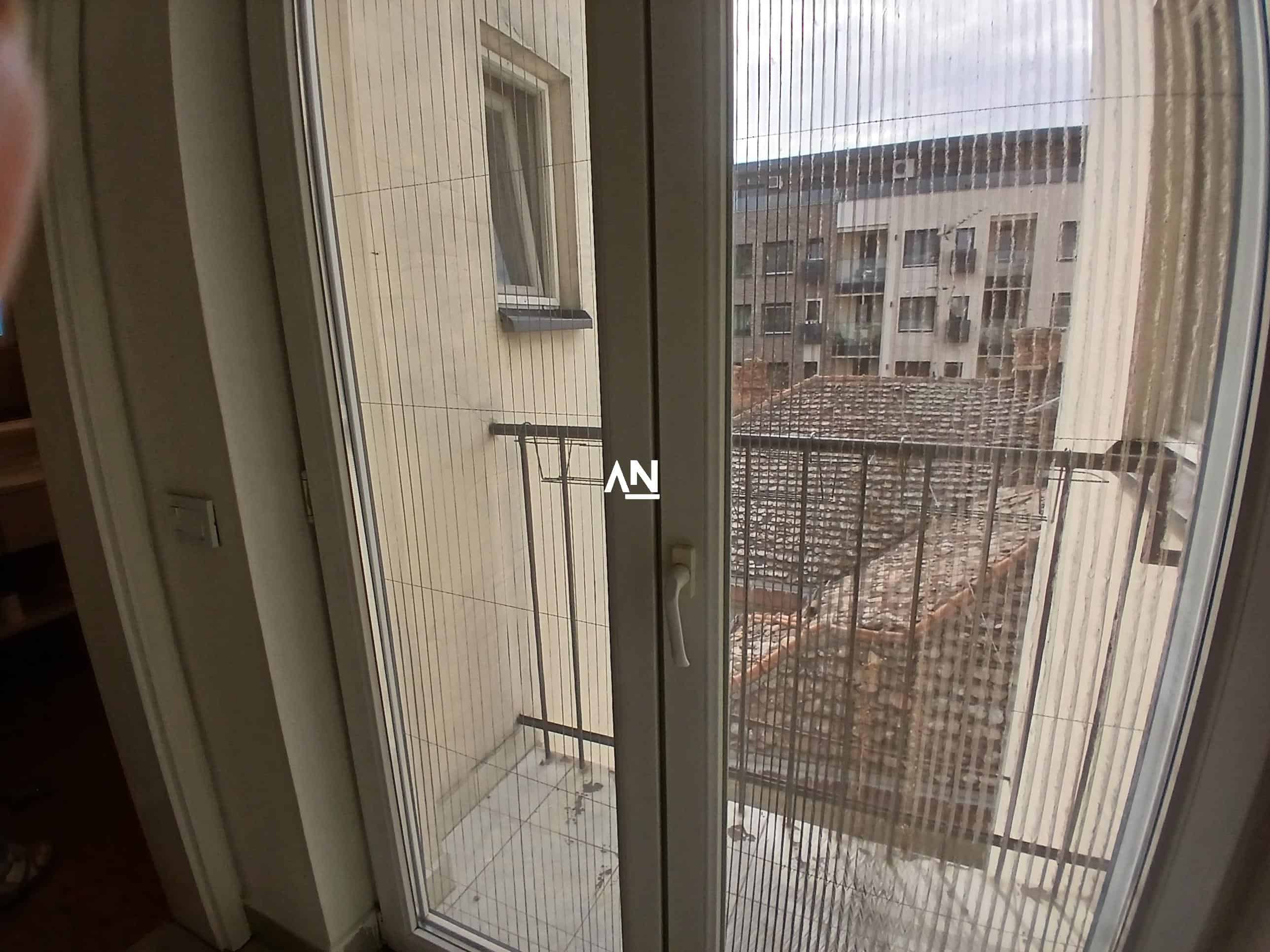 1000037262