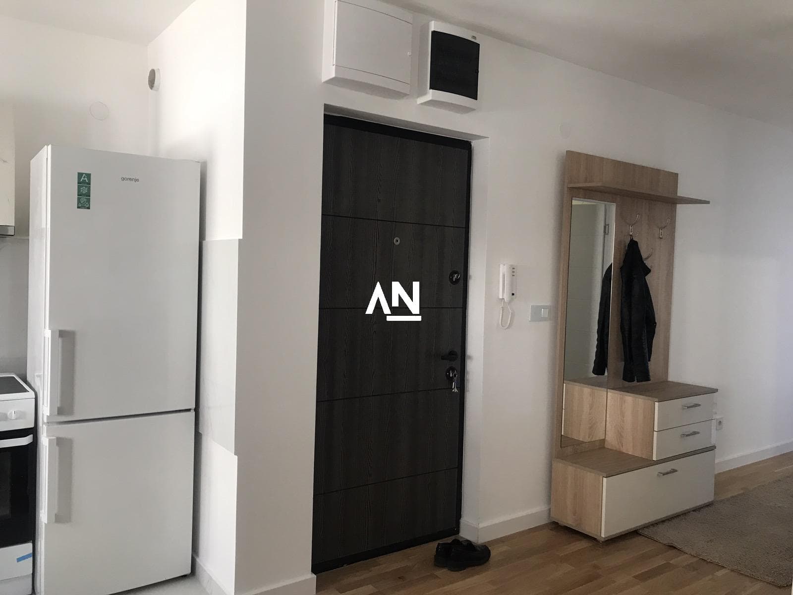 1000052615